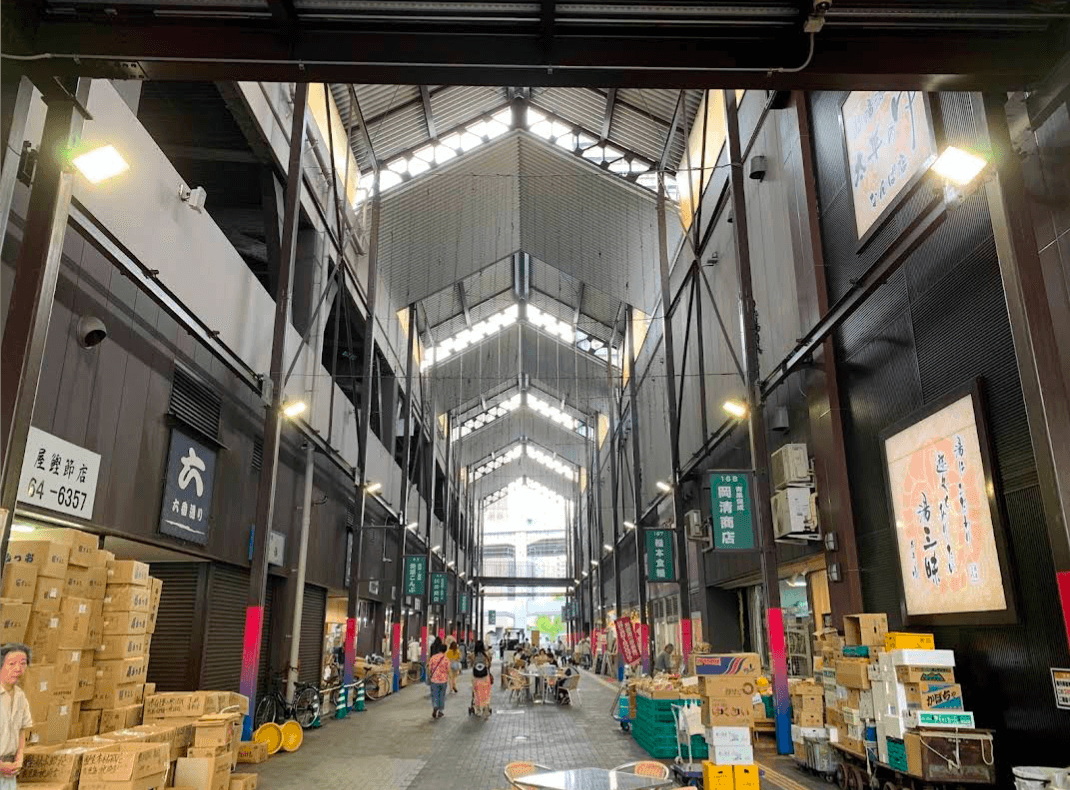 Local Morning in Osaka: Kizu Market & a Fresh Seafood Bowl